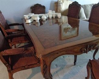 dining table w/6 chairs, pad & leaves