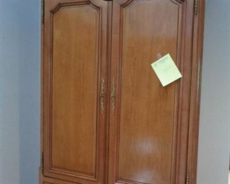 armore/entertainment center