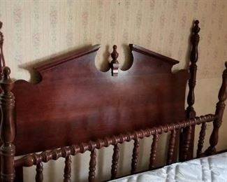 Queen size wood bed frame w/mattresses