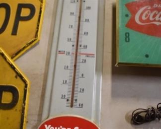 Porcelain Preston Anti-Freeze Thermometer 