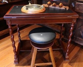 Small chalk board/desk