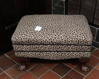 Storage ottoman