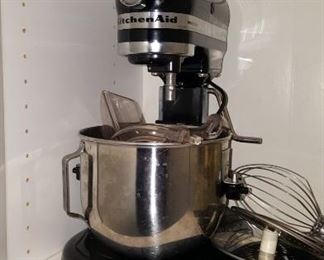 Black Kitchen Aid Mixer