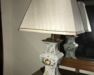 One of several extraordinary Franklin Mint pieces--vases, lamps, tea sets--all in mint condition.