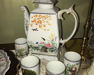 Beautiful Franklin Mint Asian-themed items--vases, lamps, tea sets and more.