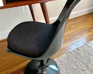 Tulip chair