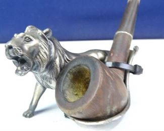 Vintage Pipe w Metal Lion Stand