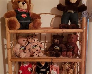 LOTS of vintage dolls (and bears)