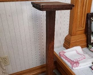 Oak mission-style plant stand