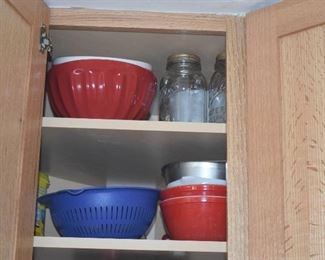 Kitchen Bowls, Colander, & Mason Jars