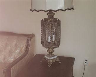 END TABLE, ORNATE LAMP