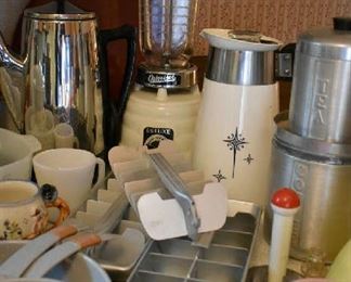 VINTAGE KITCHENWARE