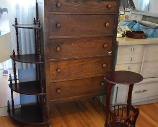 DRESSER