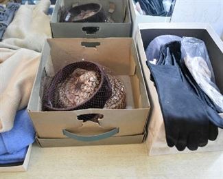 VINTAGE HATS/GLOVES
