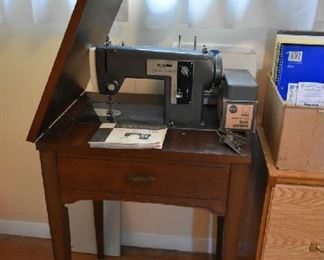 KENMORE SEWING MACHINE