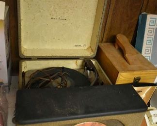 TURNTABLE