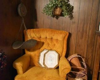 CHAIR, BASKETS