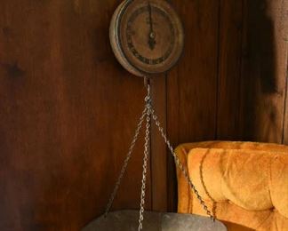 VINTAGE SCALE