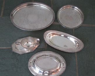 Assorted silverplated serving pieces