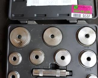 Service Kits Bearing Race and Seal Set