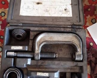 OTC 3-in-1 Service Set for Ball Joints