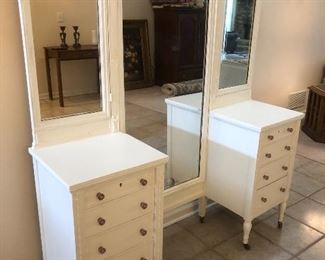Mid-century dresser/halltree with mirrors.  