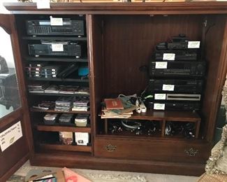 So many electronics!  Technic, Trac, Pioneer, Magnavox, Sony, Toshiba, Onkyo. 
