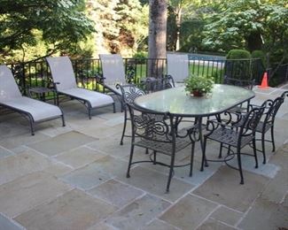 Cast Classics Monte Cristo patio set
