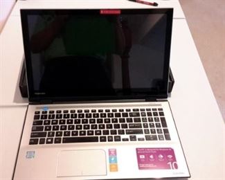 Toshiba Satellite laptop, like new, inbox.