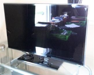 Samsung 40" swivel base tv
