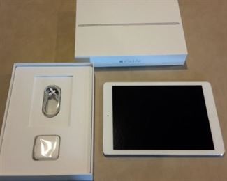 iPad Air, like new, in box. A1474