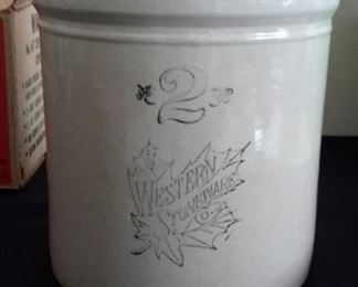Vintage Western Stoneware 2 gallon crock.