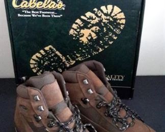 Cabela's boots, new in box. Size 9.