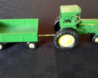 John Deere die cast tractor