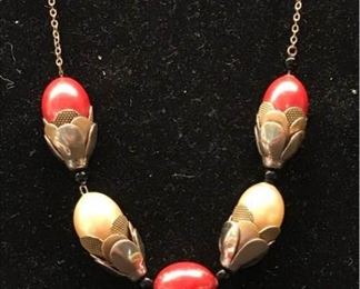 K075 Necklace with Metal Wrapped Beads