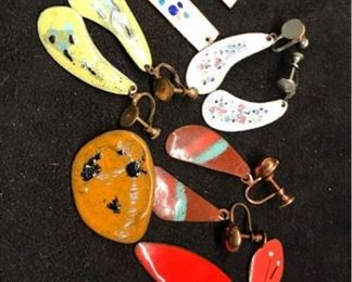 K086 Enamel Earrings Pins  Pieces