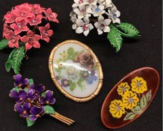 M039 Winard  Other Floral Theme Brooches