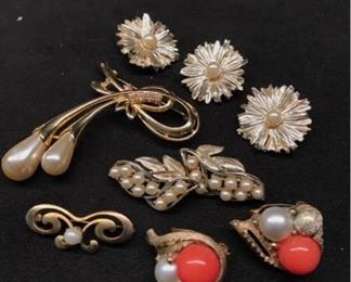 M043 Costume Earrings  Brooch