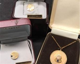 M048 OC Tanner Gold Diamond Sapphire Emblem