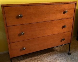 Paul McCobb Mid-Century Modern Chest of Drawers - does not have original knobs