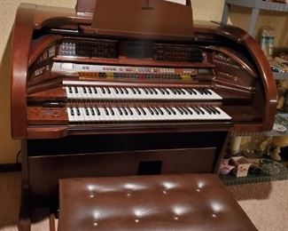 Lowrey Organ