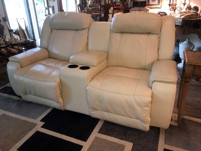 STRESSLESS LEATHER RECLINING SOFA