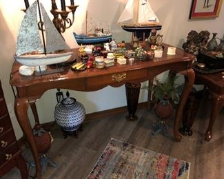 SOFA TABLE