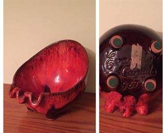 Evangeline Canada Pottery Ashtray(Mid-century)