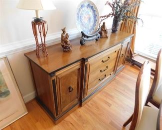 Thomasville Buffet/Server