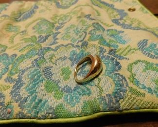 Ladies 14K Gold Ring(3.5 Grams)