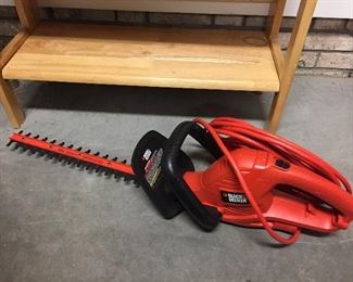 Black & Decker Hedge Trimmer