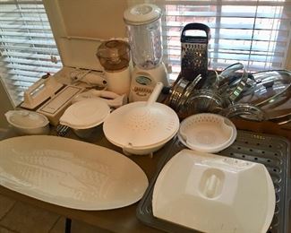 Kitchenware/Small Appliances