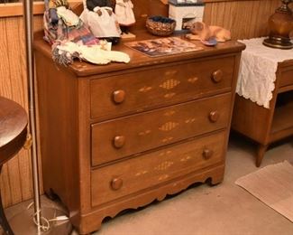 Vintage 3 Drawer Chest / Dresser