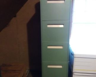Very nice 5/drawer cabinet